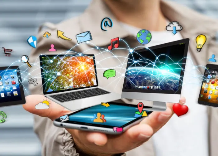 Digital devices with app icons network